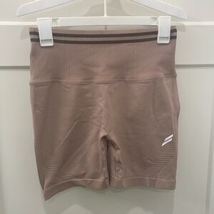 DOYOUEVEN DYE Scrunch Seamless Shorts - Mocha Brown
